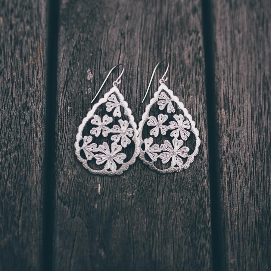 Sterns Teardrop Earrings 2024 johnnysbarandgrill